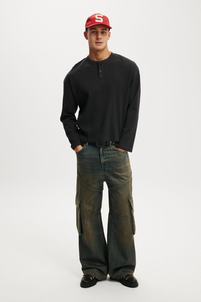  image number 1